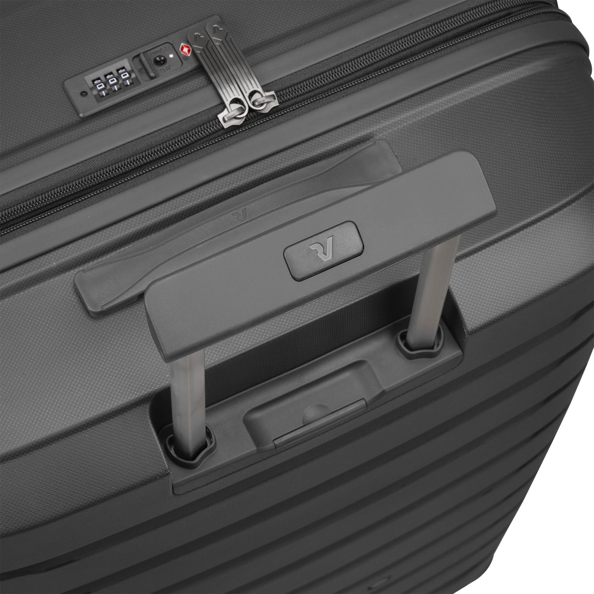 Roncato - B - Flying Medium Check - In - Nomad Luggage